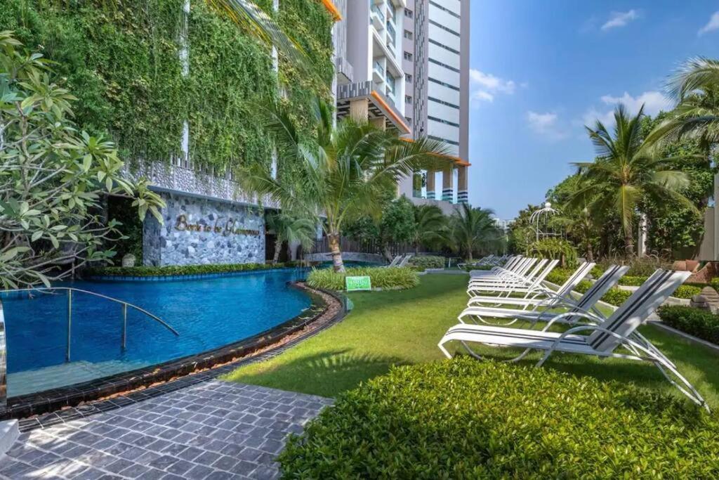 The Riviera Jomtien Apartment ภายนอก รูปภาพ